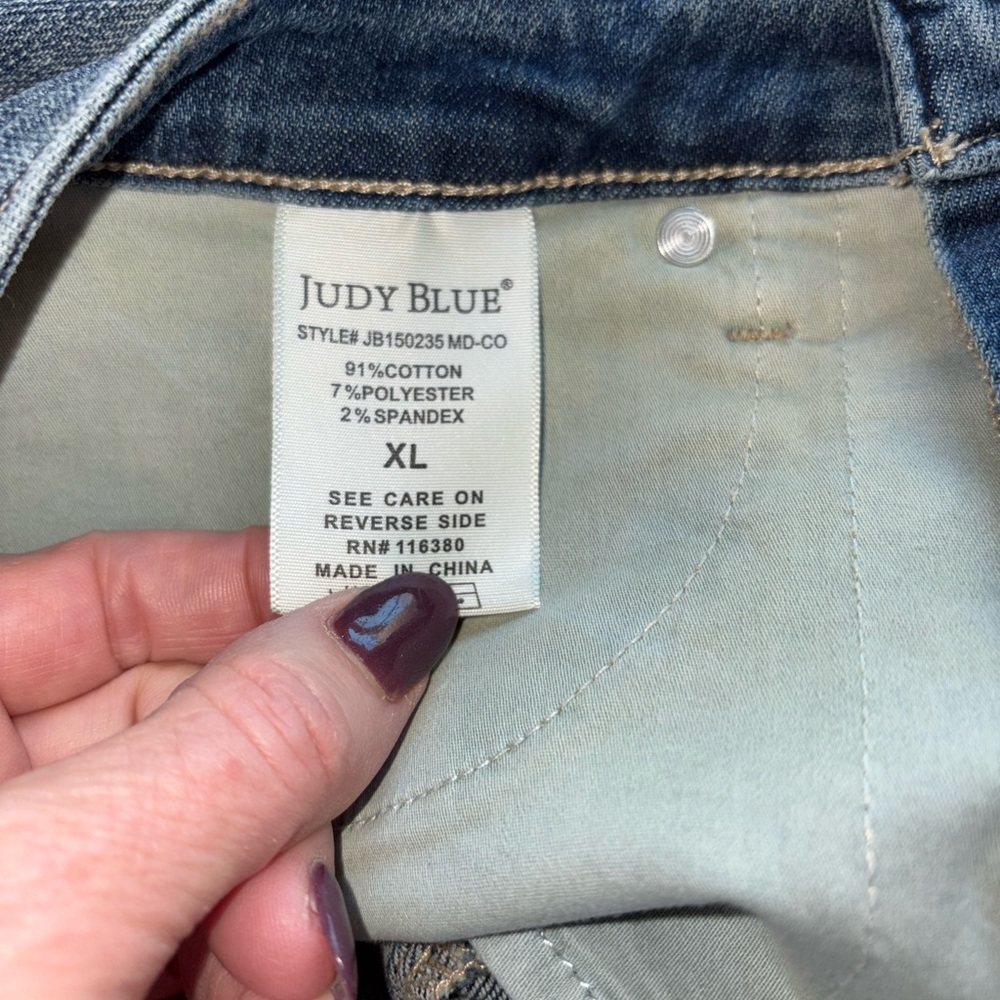 NWOT Judy Blue Curvy Lilly Tummy Control High Rise Shorts XL Medium Wash Stretch - Picture 7 of 7